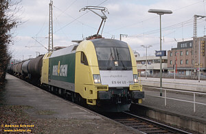 D32032 es 64 u2 005thm